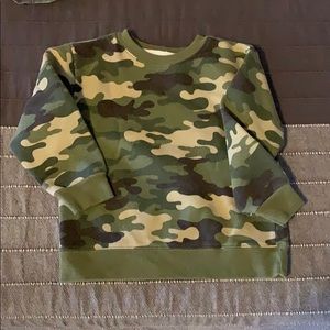 3T army sweater